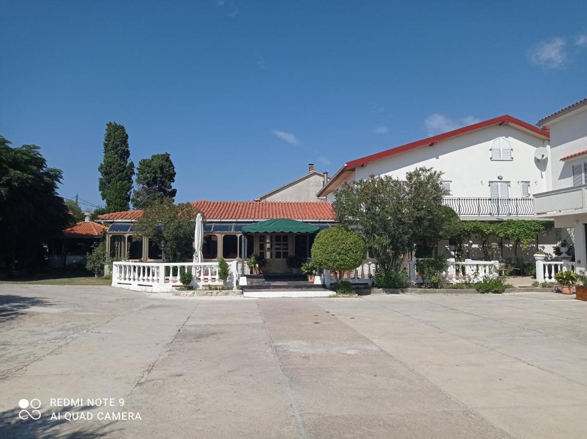 Apartment-Rooms Preka Palit Екстер'єр фото