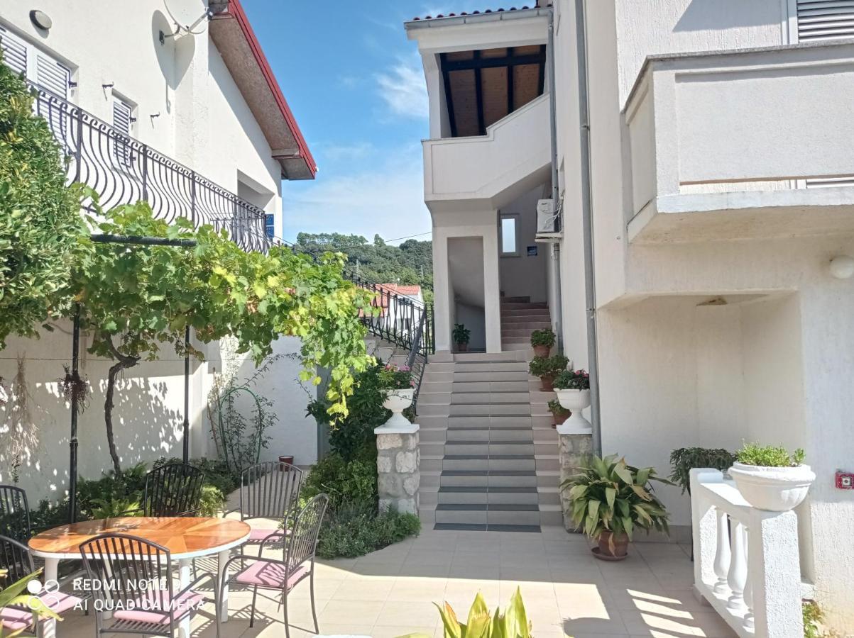 Apartment-Rooms Preka Palit Екстер'єр фото