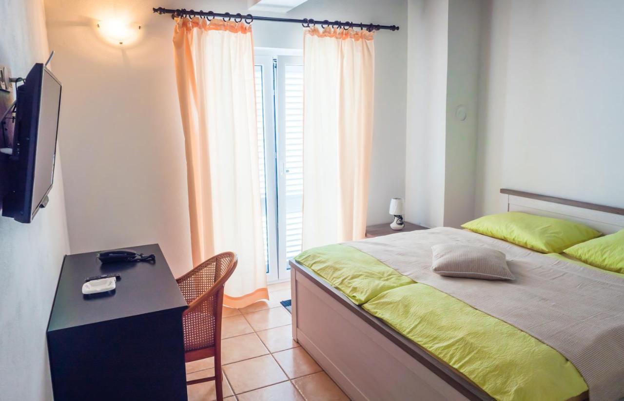 Apartment-Rooms Preka Palit Екстер'єр фото