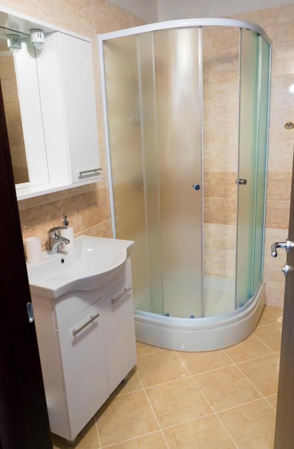 Apartment-Rooms Preka Palit Екстер'єр фото