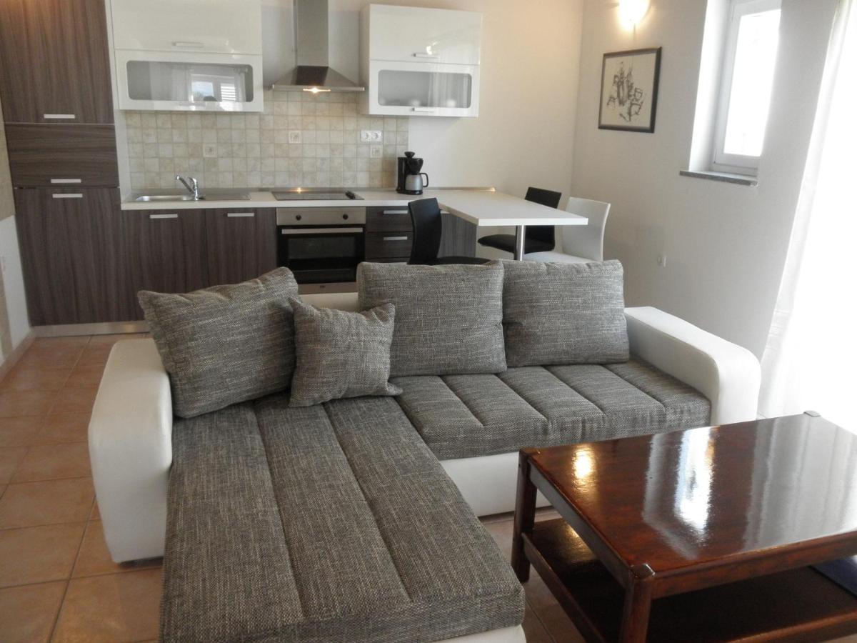 Apartment-Rooms Preka Palit Екстер'єр фото