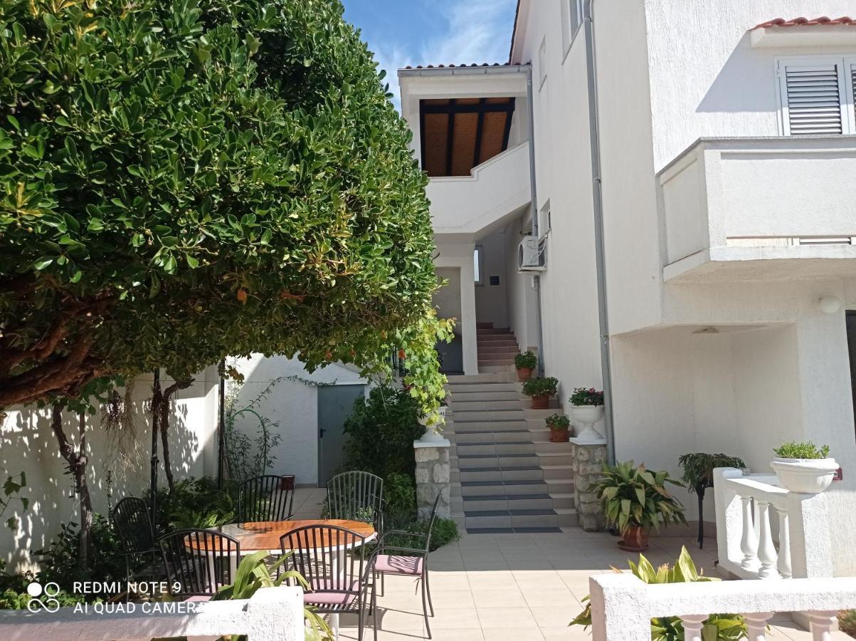 Apartment-Rooms Preka Palit Екстер'єр фото