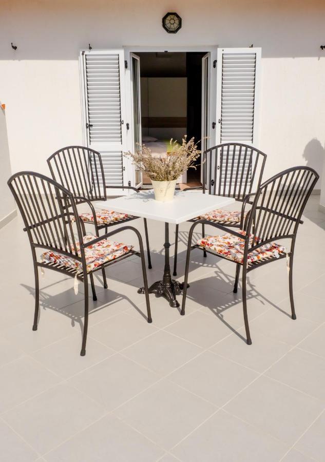 Apartment-Rooms Preka Palit Екстер'єр фото