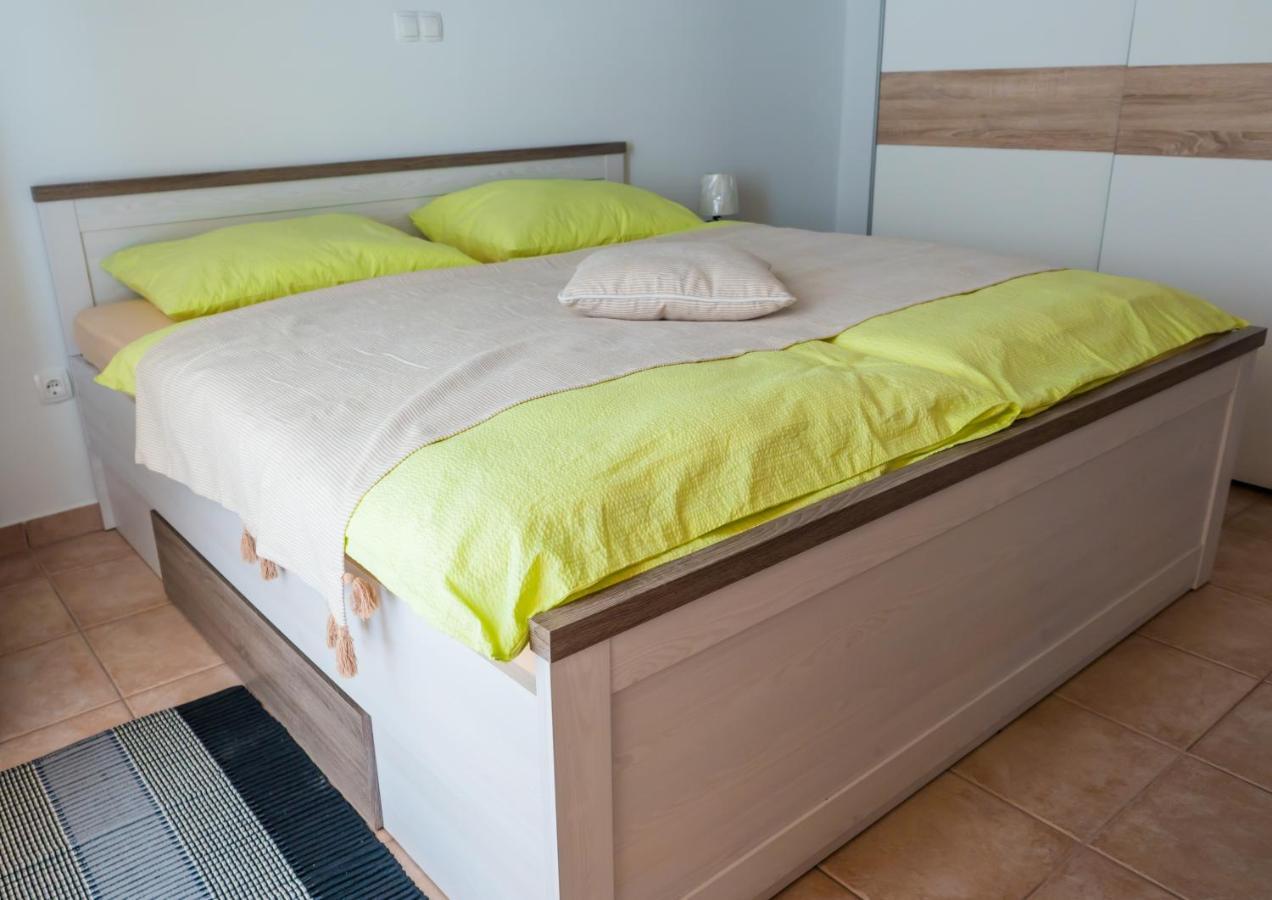 Apartment-Rooms Preka Palit Екстер'єр фото