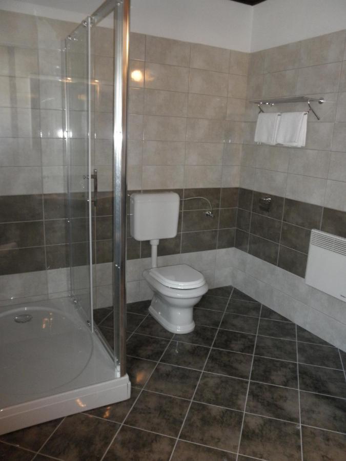 Apartment-Rooms Preka Palit Екстер'єр фото