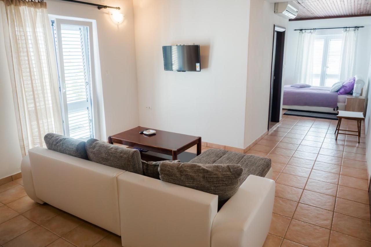 Apartment-Rooms Preka Palit Екстер'єр фото