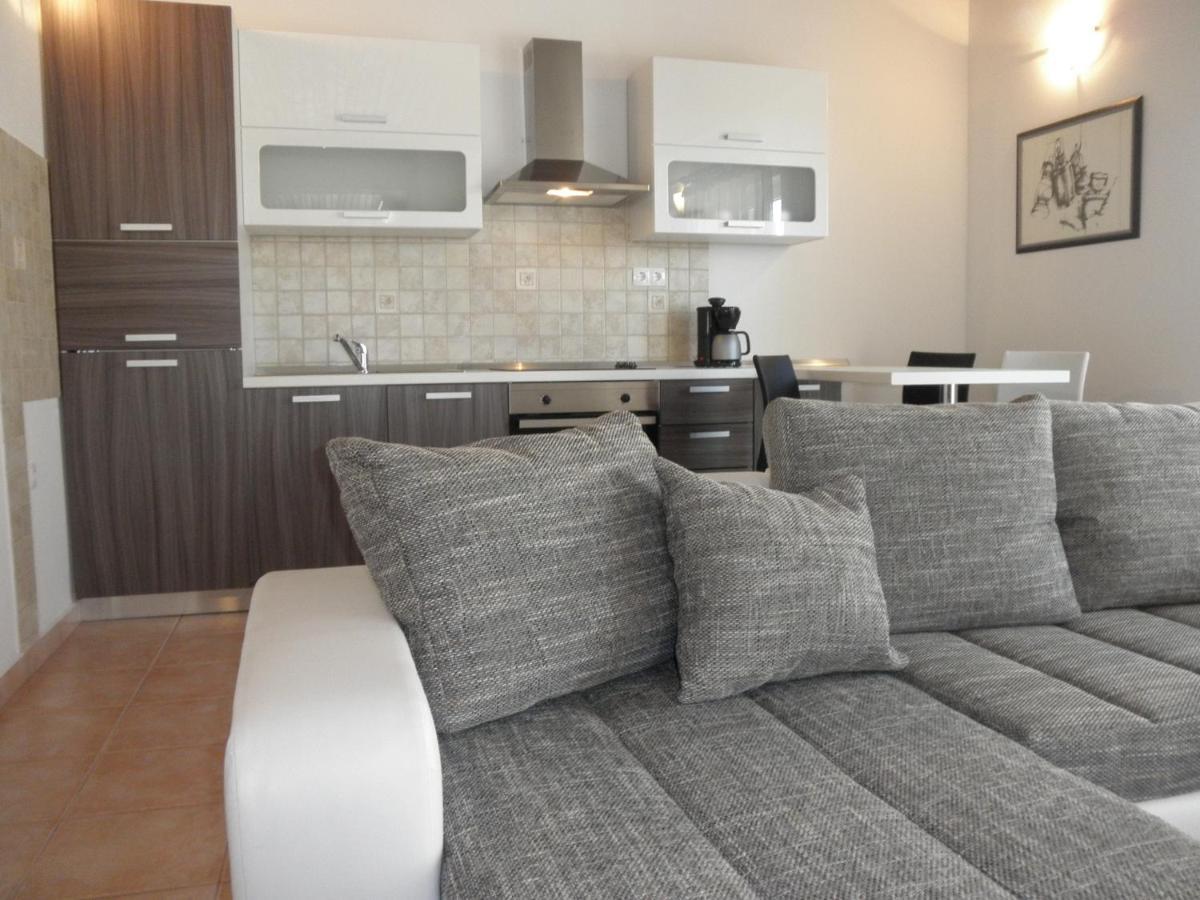 Apartment-Rooms Preka Palit Екстер'єр фото