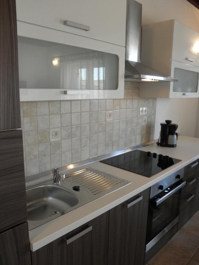 Apartment-Rooms Preka Palit Екстер'єр фото